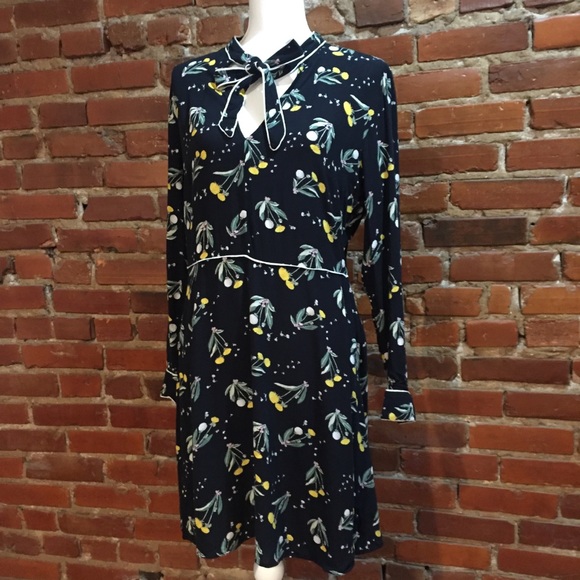 Dandelion print dress w/ pussy bow - Picture 2 of 9